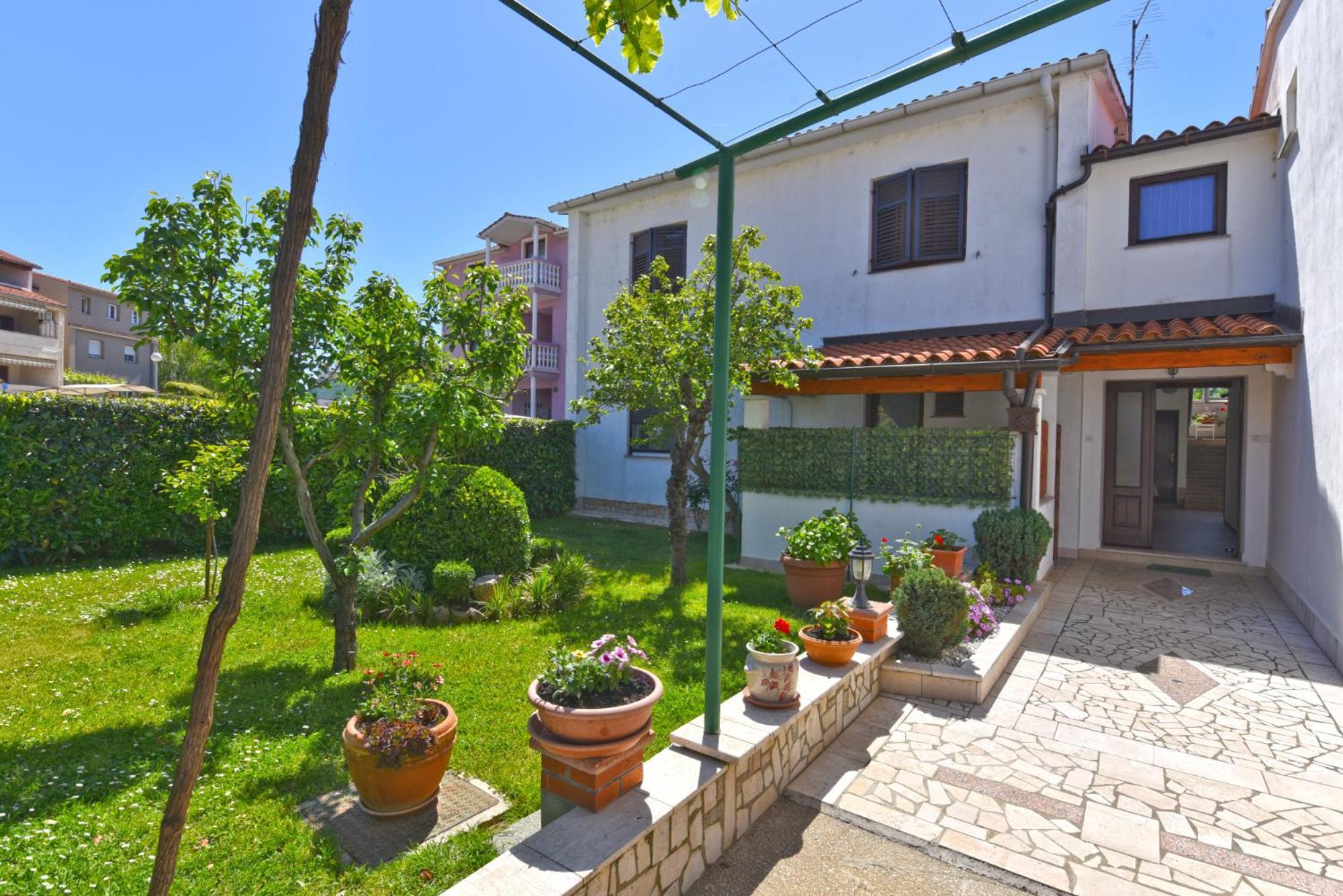Apartments Nevina 1230 Pula Exterior photo
